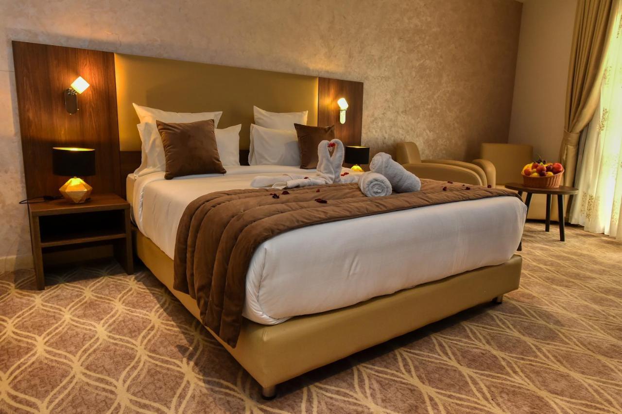 Mf Hotel Oran Bir El Djir Екстериор снимка