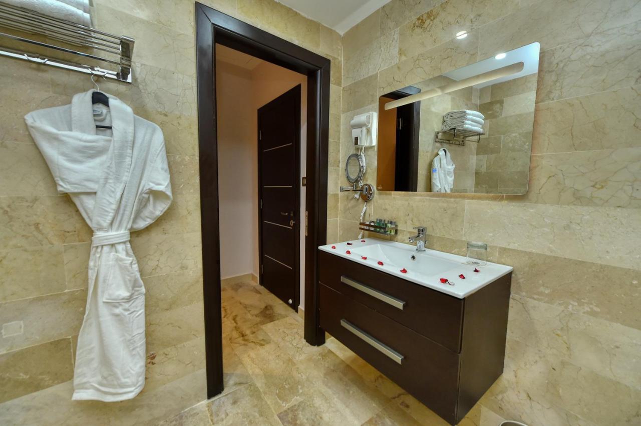 Mf Hotel Oran Bir El Djir Екстериор снимка